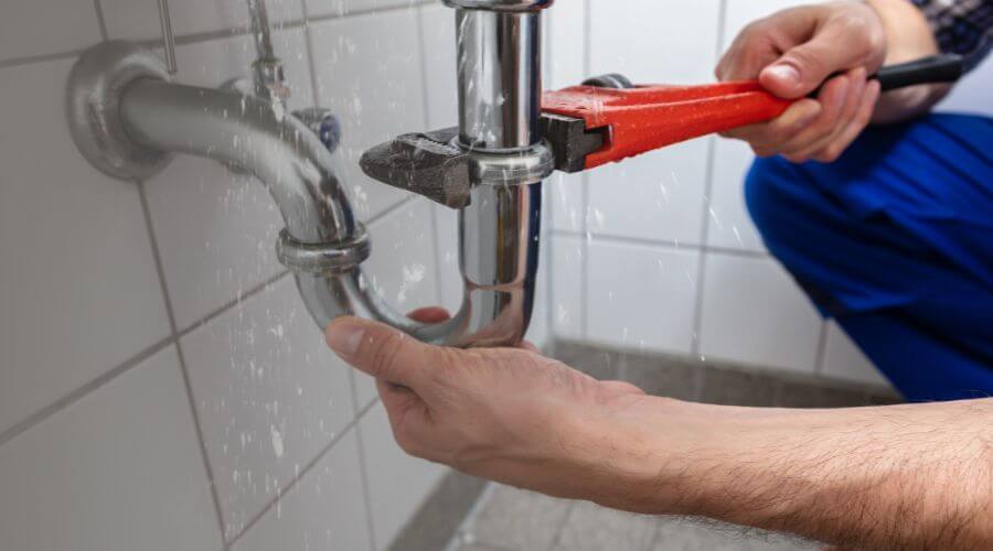 Expert burst pipe repair services in Cebolla, NM